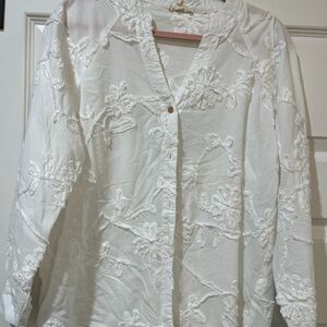 Entro Ivory Floral Embroidered Blouse